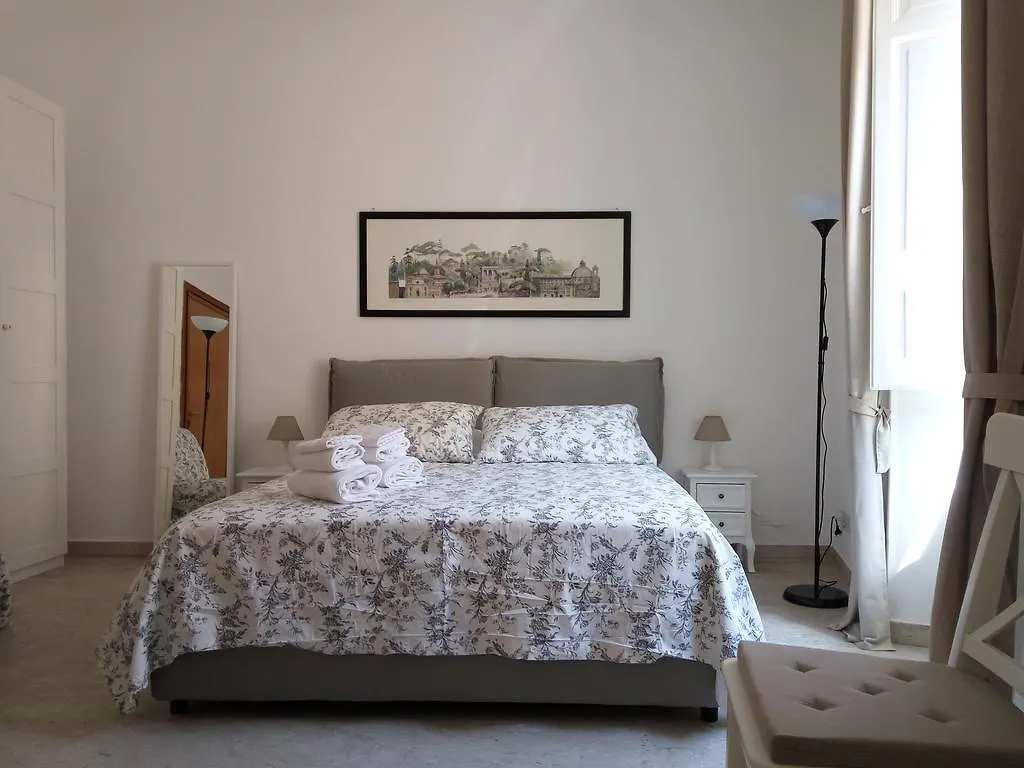 Roman Apartment In Via Cavour Rome
